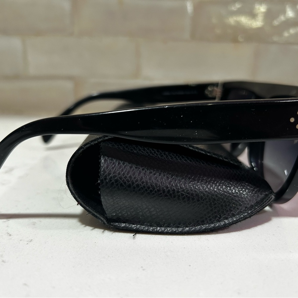 CELINE BOLD 3 DOTS CL40092I Black on Black - Picture 4 of 7